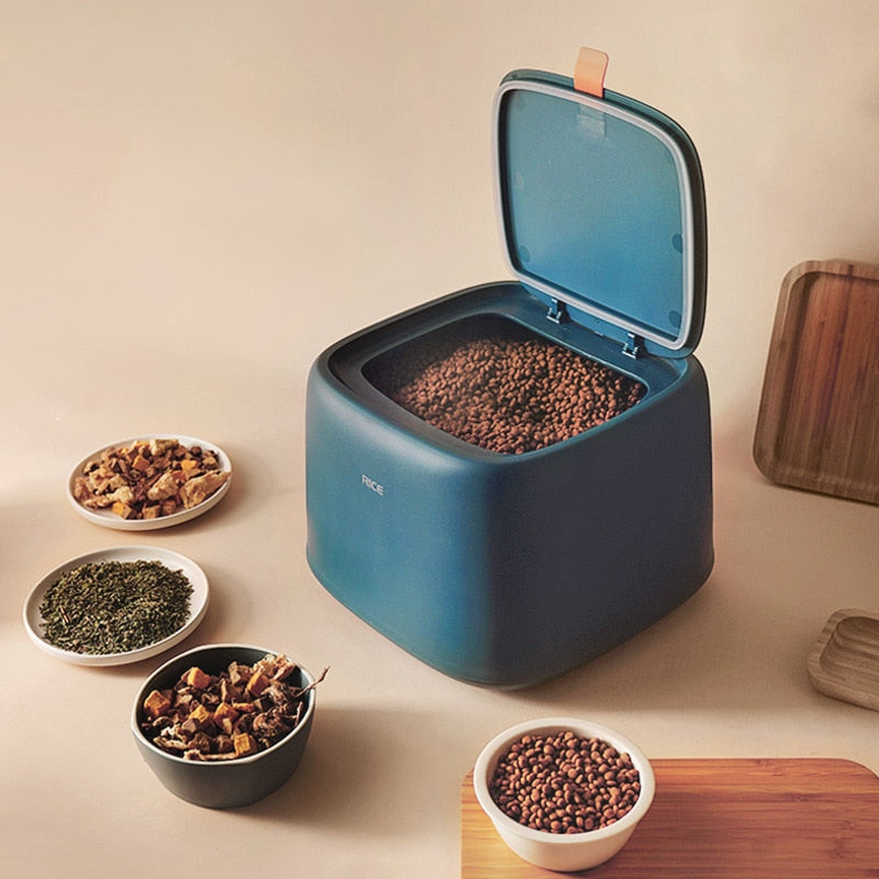 Pet Dry Food Storage Container Portable Dispenser Feeder