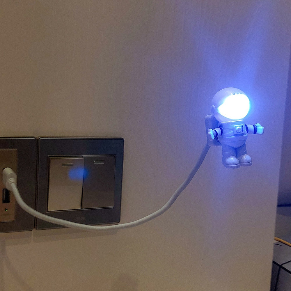 Astronaut Desk Lamp - USB Night Light | Flexible LED Nightlight