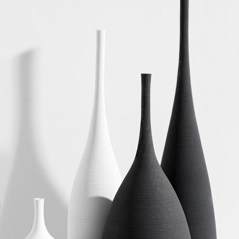 Leo Zen Ceramic Vase